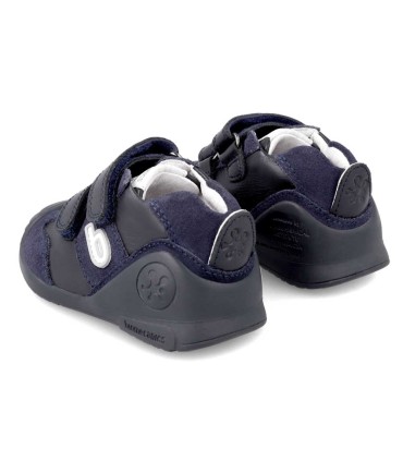 Bota Deportiva Biomecanics Azul Marino | La Granota